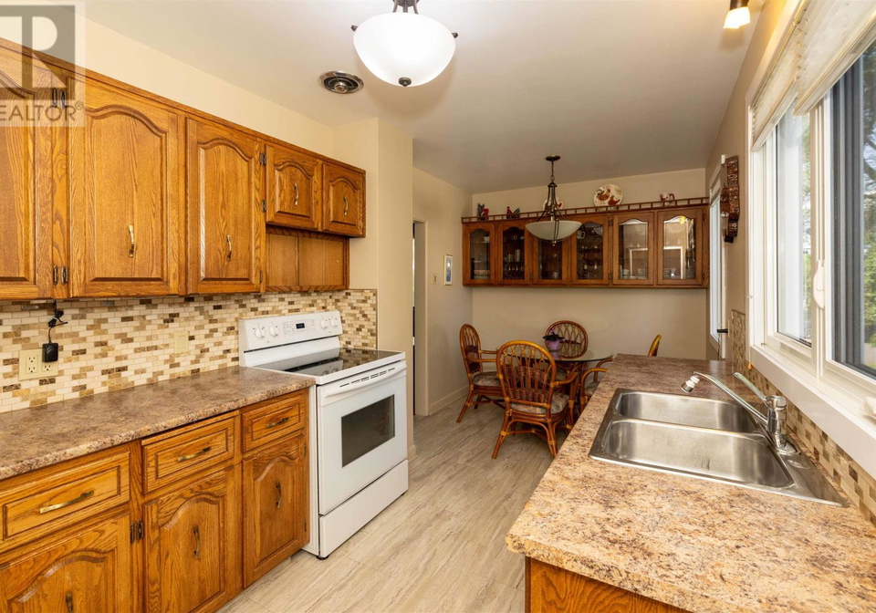 53-melvin-avenue-thunder-bay-ontario-tb2602299
