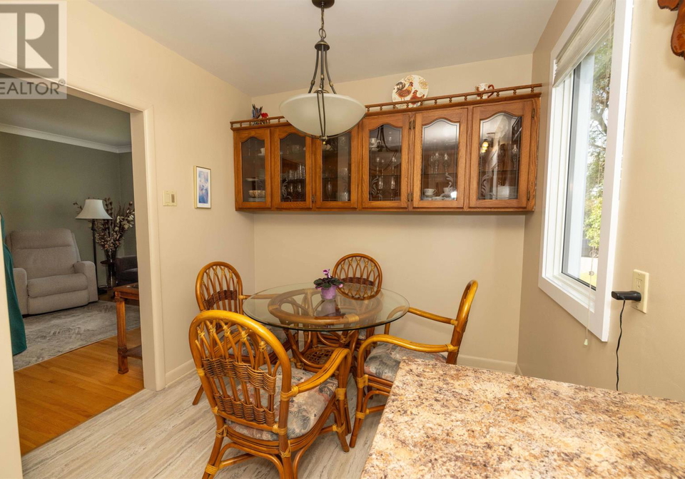 53-melvin-avenue-thunder-bay-ontario-tb2602299