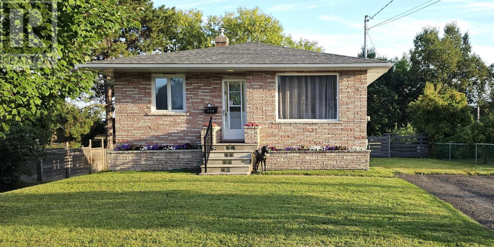 403-arundel-street-thunder-bay-ontario-tb2602305