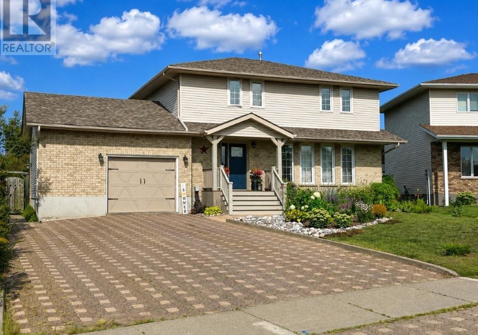 108-flamingo-drive-thunder-bsy-ontario-tb2602481