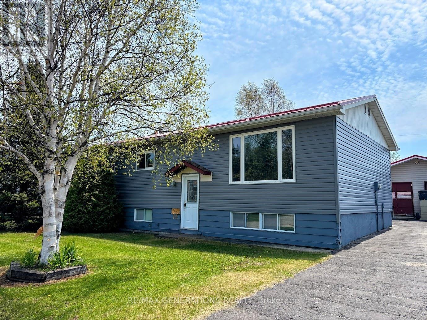 14-lloyd-irwin-street-marathon-tb-74-ontario-x13245098