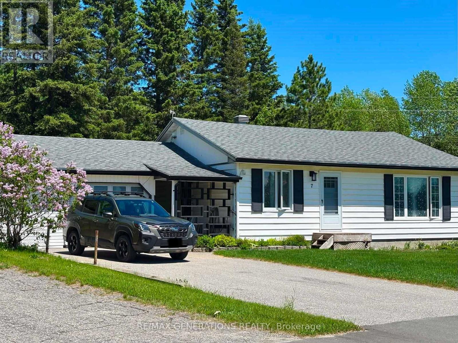 7-swallow-drive-manitouwadge-tb-73-ontario-x13245408
