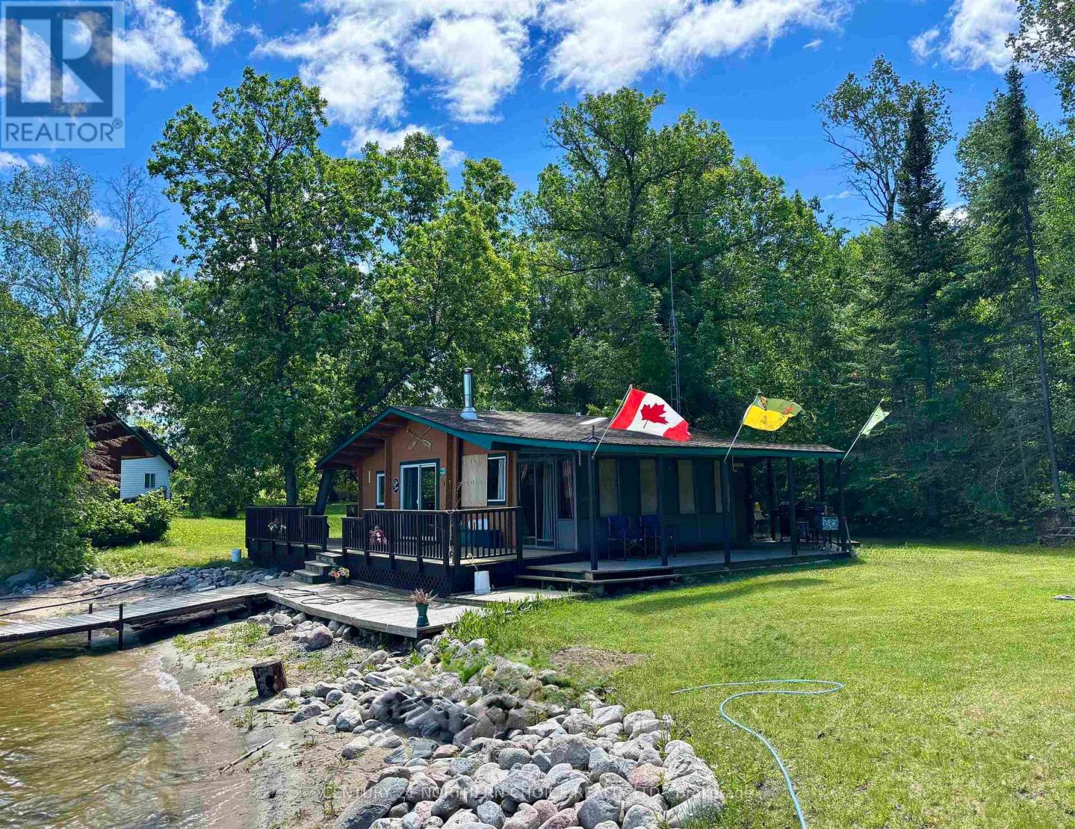 01-allie-island-e-kenora-remote-area-lake-of-the-woods-north-ontario-x13250734