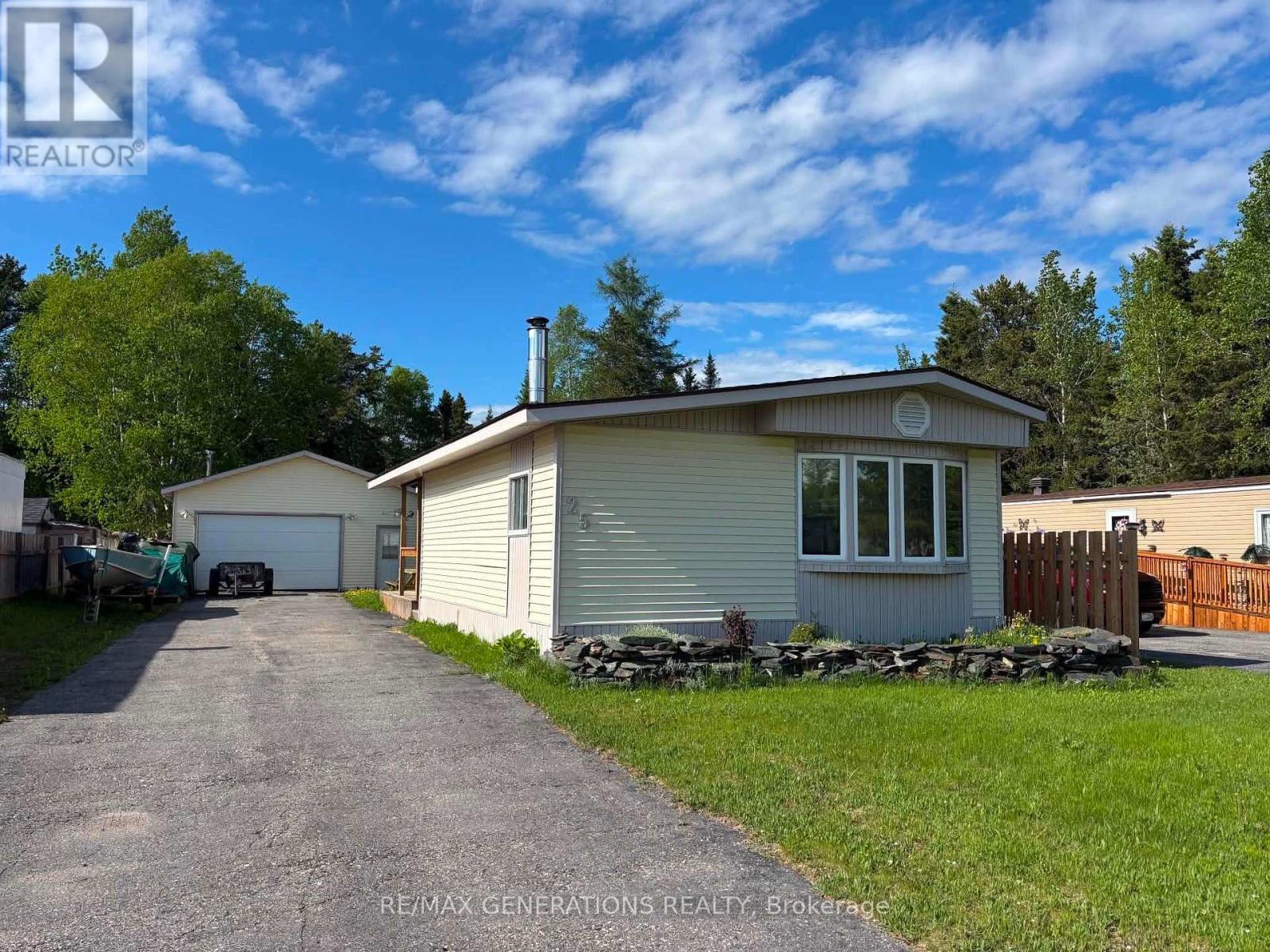 25-coveney-street-marathon-tb-74-ontario-x13251172