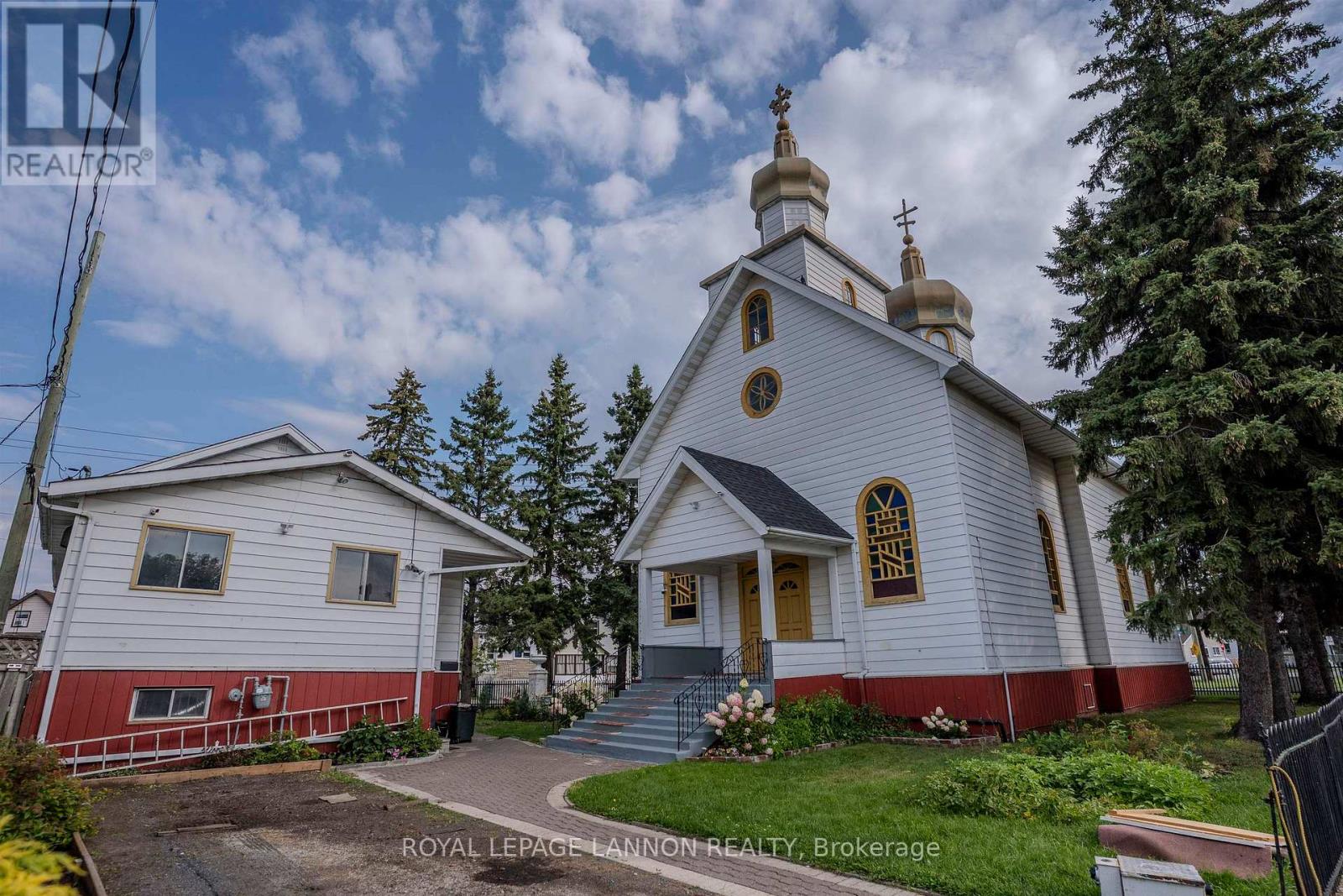 716-pacific-avenue-thunder-bay-east-end-ontario-x13258012