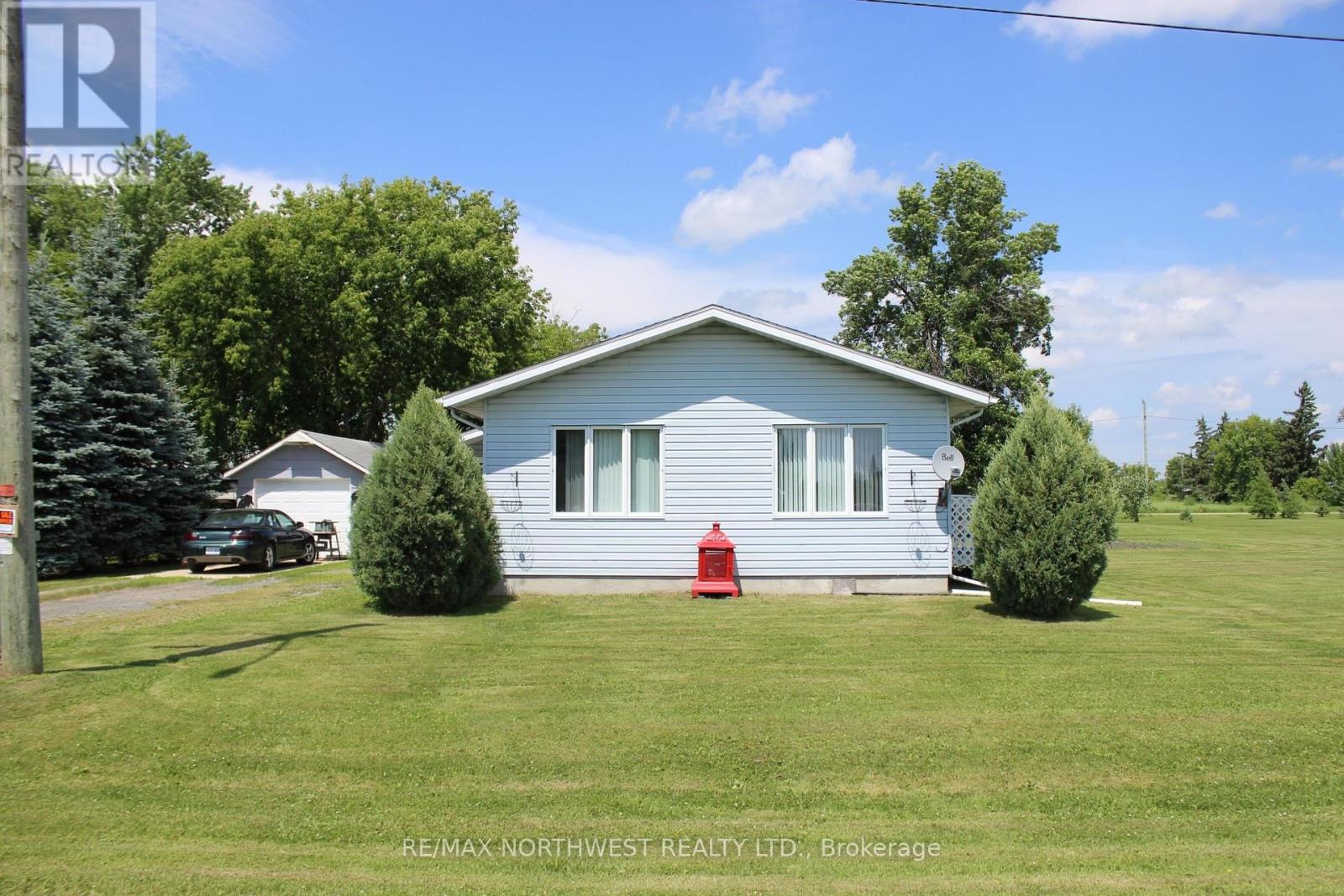 705-707-lorena-street-rainy-river-tb-403-ontario-x13531684