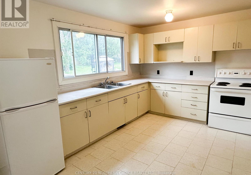 4749-pine-street-ear-falls-tb-701-ontario-x13588262