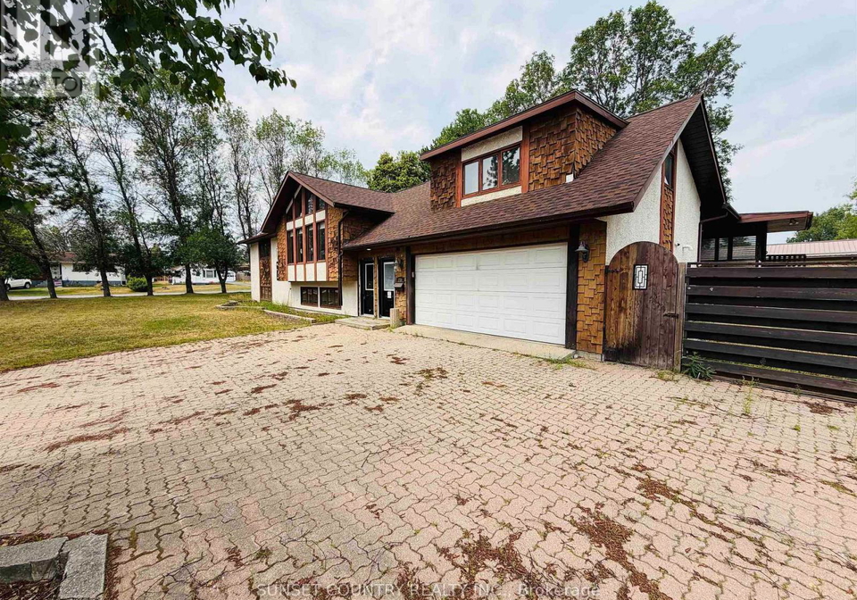 239-memorial-avenue-dryden-milestone-ontario-x13621248