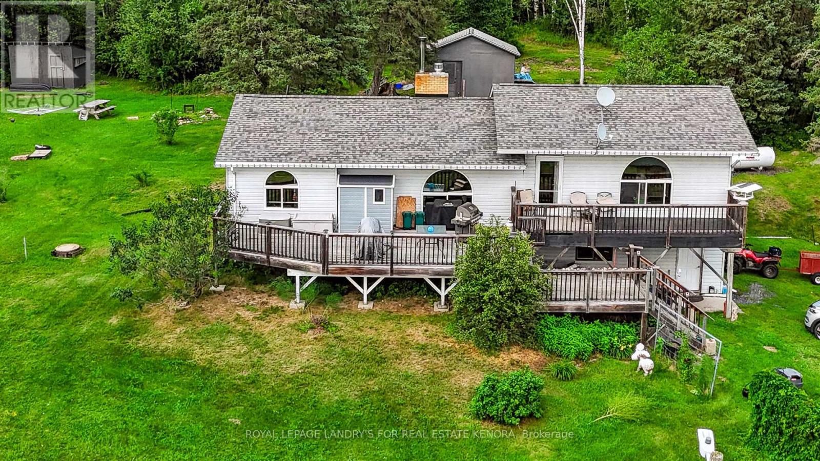 3188-highway-596-kenora-remote-area-minaki-winnepeg-river-ontario-x13627712