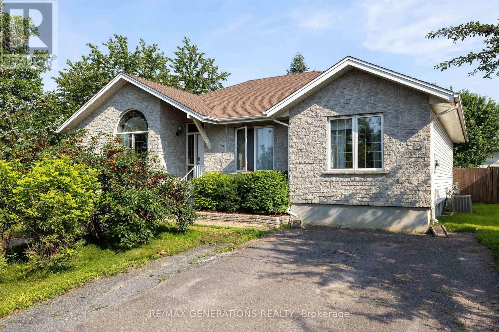 757-porcupine-boulevard-thunder-bay-parkdale-ontario-x13635486