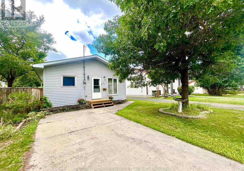 554-elm-avenue-fort-frances-tb-401-ontario-x13640400