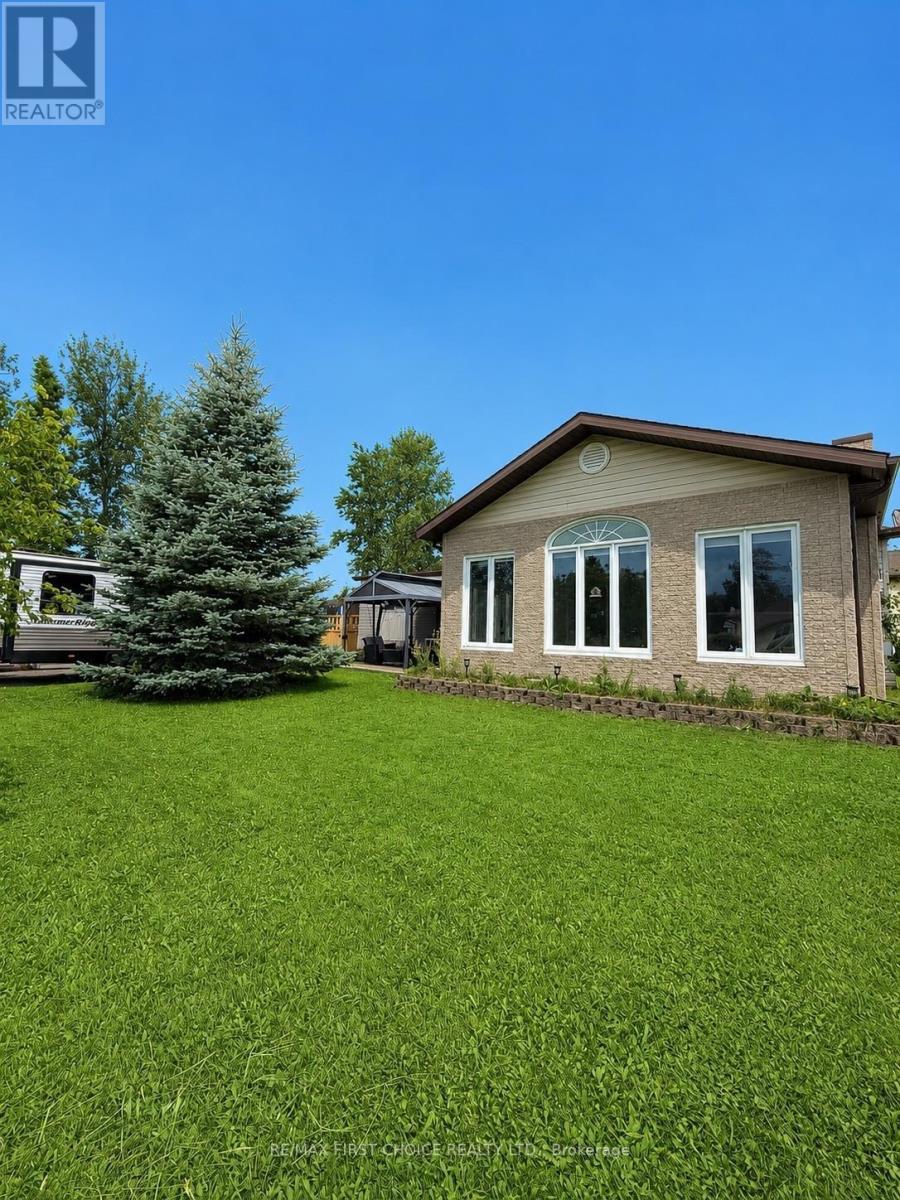 109-clarke-avenue-greenstone-tb-62-ontario-x13640962
