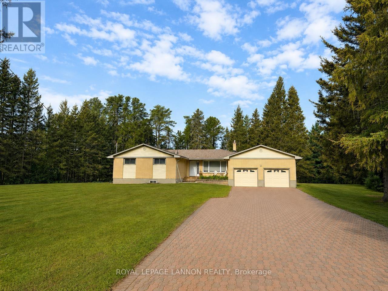 3135-lloyd-street-thunder-bay-rosslyn-road-ontario-x13661374