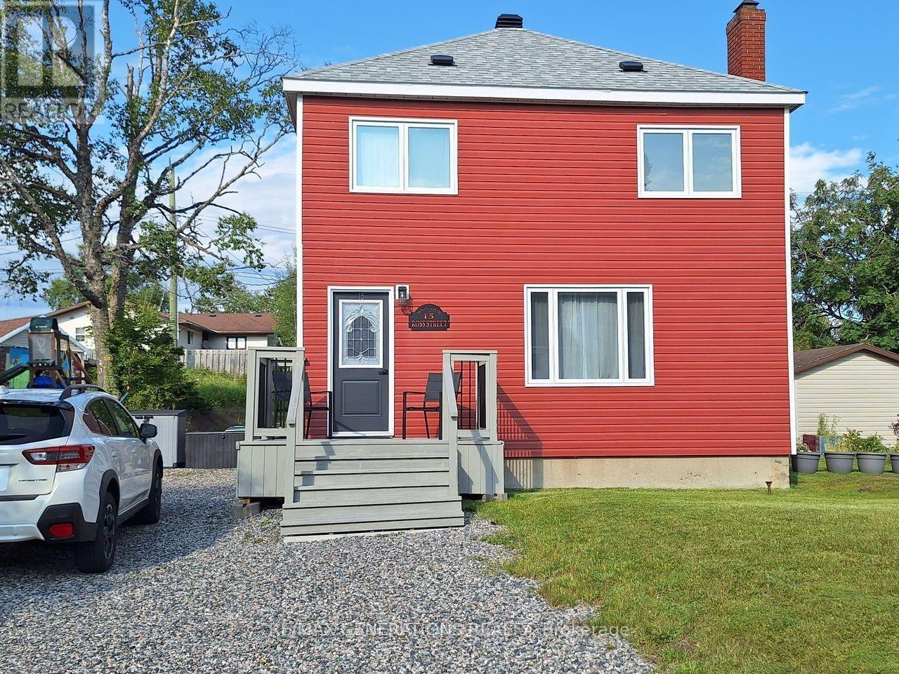 15-ross-avenue-marathon-tb-74-ontario-x13661868