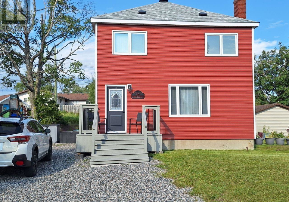 15-ross-avenue-marathon-tb-74-ontario-x13661868