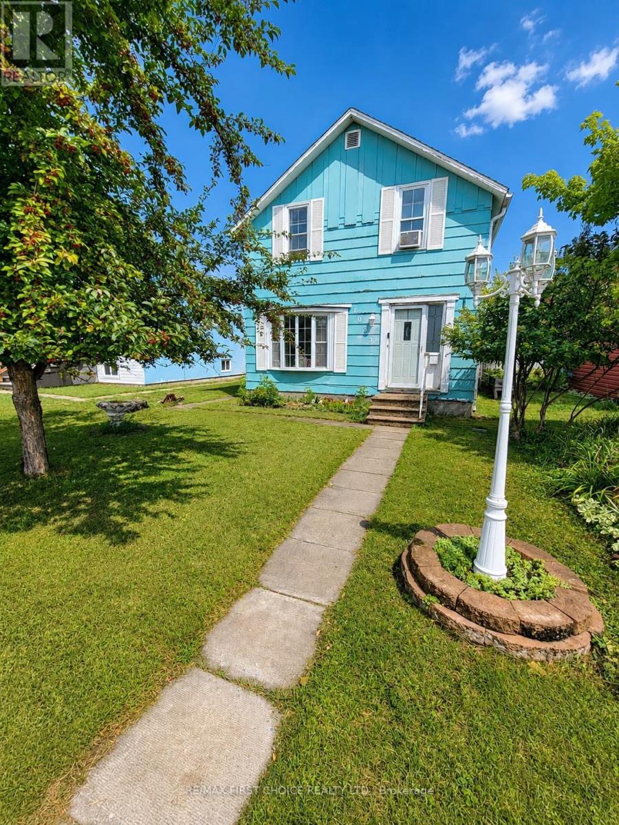 1032-third-street-e-fort-frances-tb-401-ontario-x13699536
