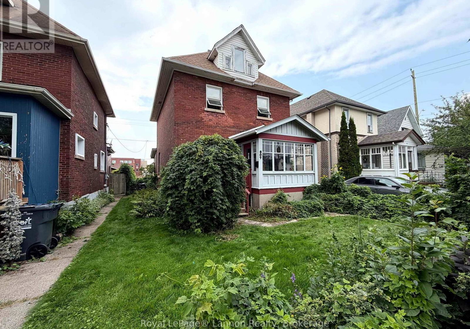 207-norah-street-s-thunder-bay-mckeller-park-ontario-x13705750