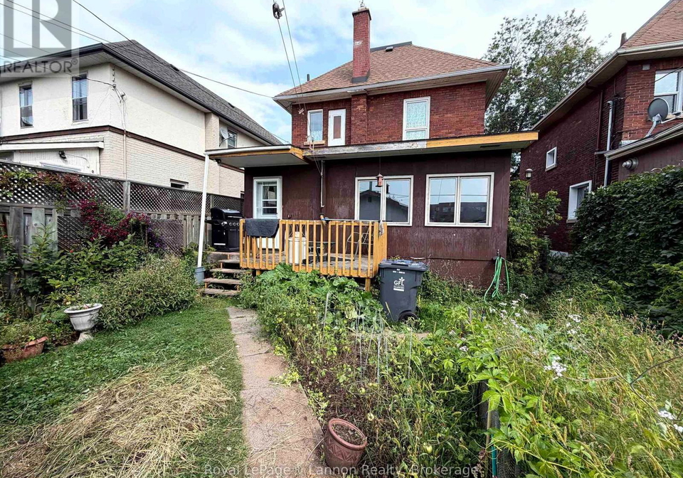 207-norah-street-s-thunder-bay-mckeller-park-ontario-x13705750