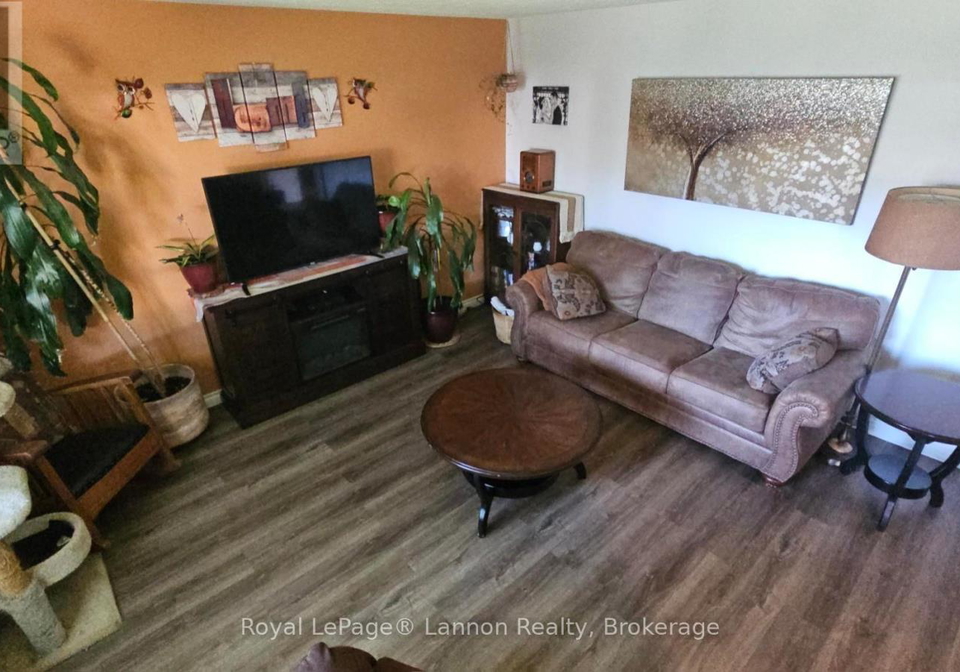 1820-hamilton-avenue-thunder-bay-hyde-park-ontario-x13707916