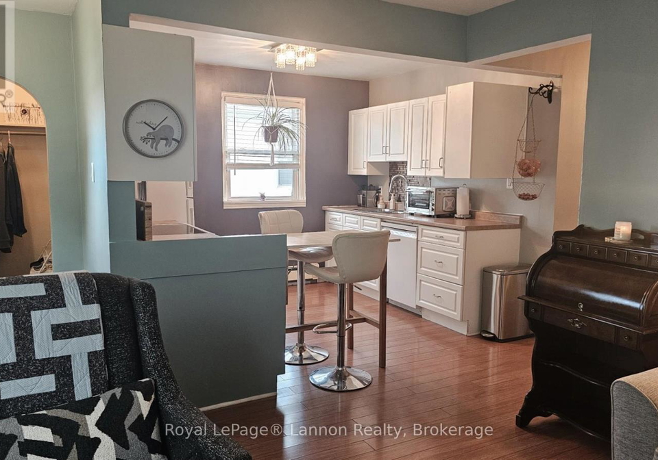 606-kingsway-thunder-bay-hyde-park-ontario-x13714144