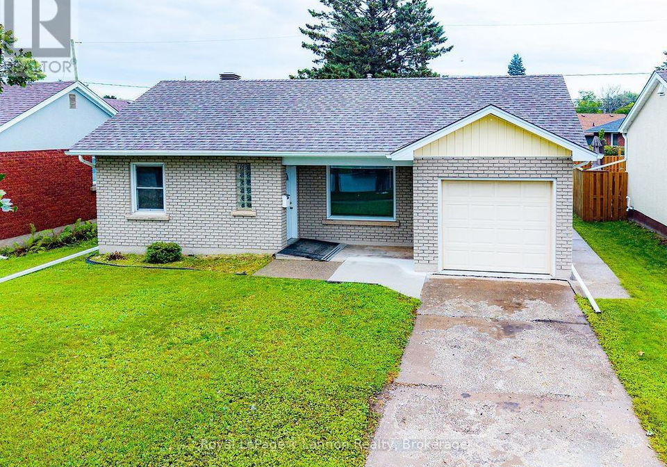 356-kingsway-ave-thunder-bay-hyde-park-ontario-x13717380