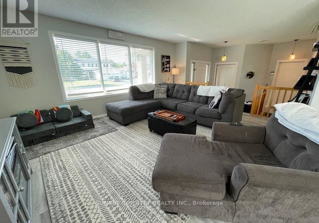 9-mario-milanese-place-dryden-milestone-ontario-x13719896