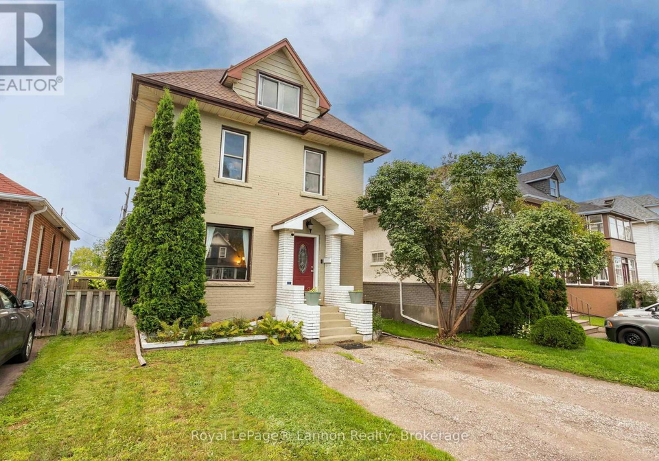 223-marks-street-s-thunder-bay-mckeller-park-ontario-x13722840