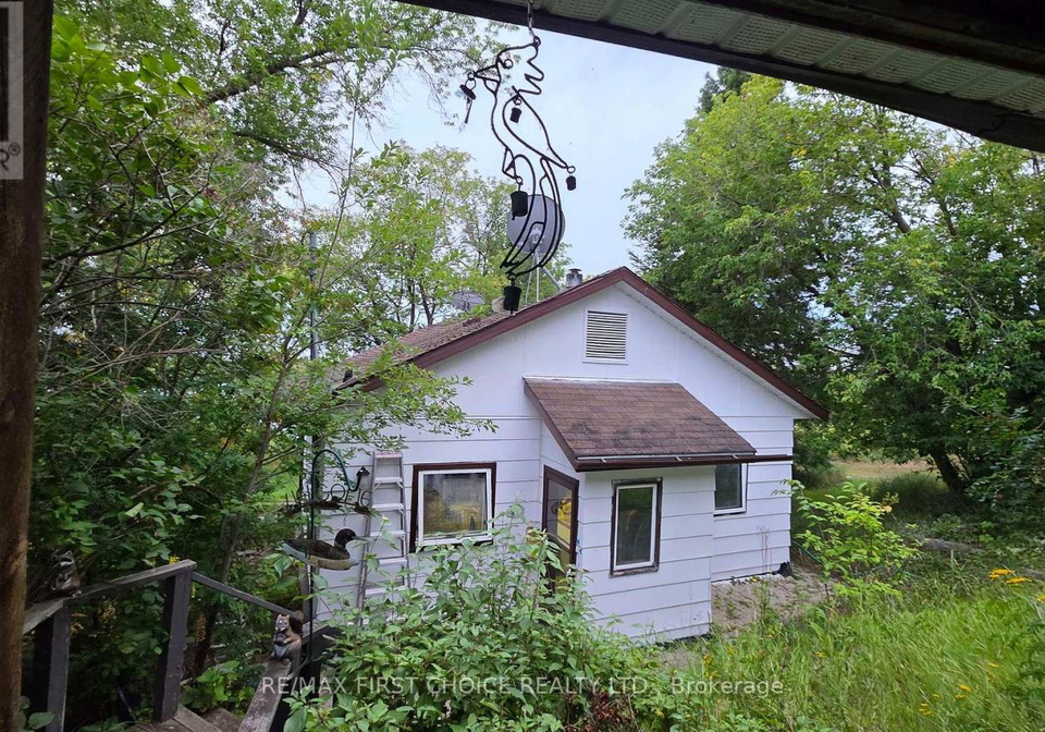335-govt-road-kenora-keewatin-ontario-x13722844