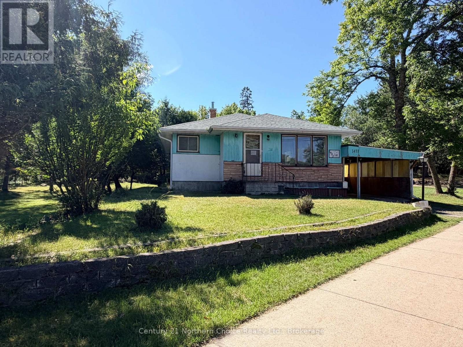 1433-pine-portage-road-kenora-south-park-estate-ontario-x13732612