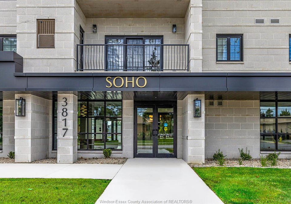3817-howard-avenue-windsor-ontario-25007569