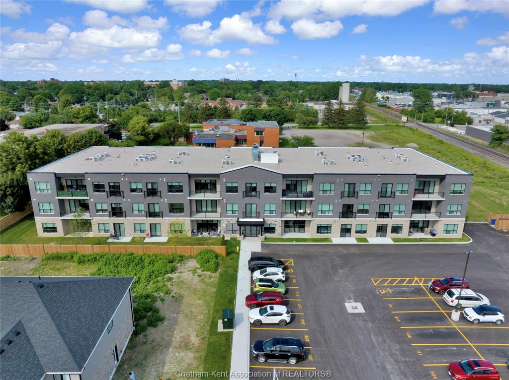 175-churchill-park-road-chatham-ontario-25020323