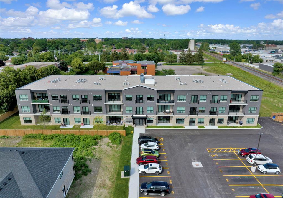175-churchill-park-road-chatham-ontario-25020323