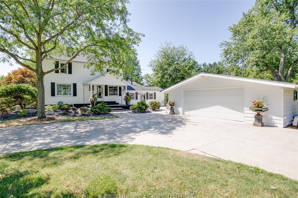 6239-holden-road-tecumseh-ontario-25022421