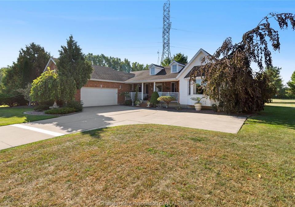 21640-pinehurst-crescent-chatham-kent-ontario-25023548