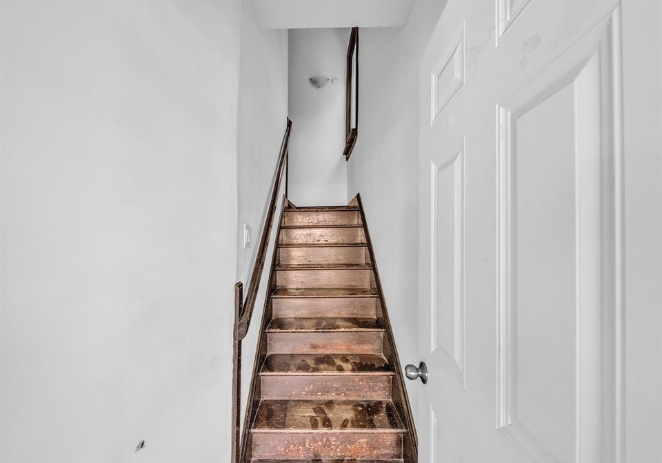 527-mcewan-windsor-ontario-25024332