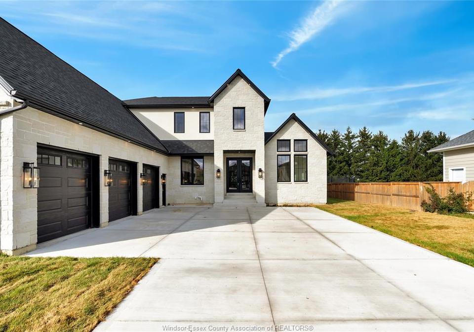 1443-mullins-drive-lakeshore-ontario-25026708
