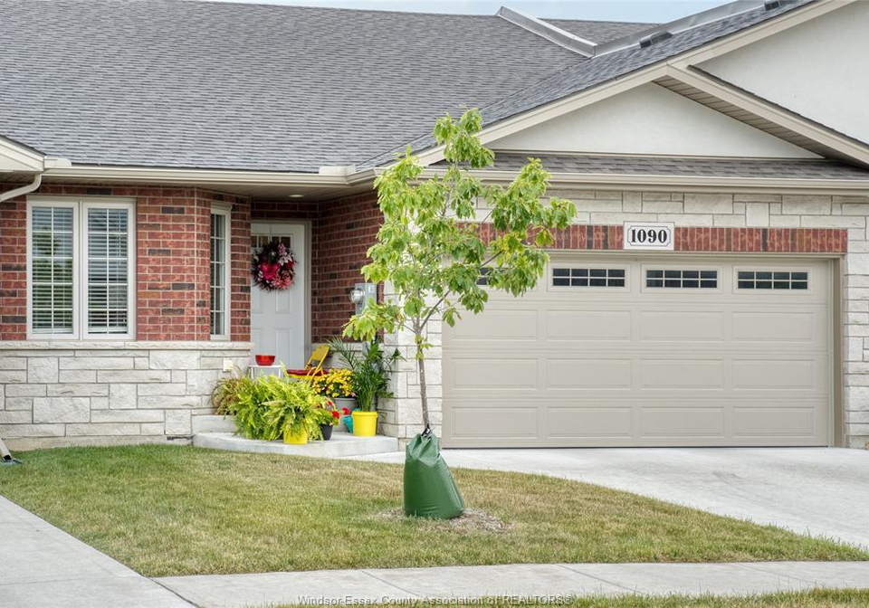 1090-peabody-avenue-windsor-ontario-25026821