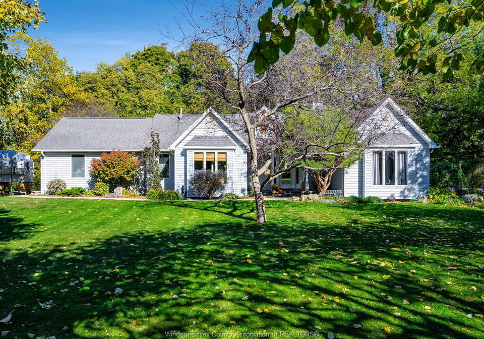 1126-campbell-lane-kingsville-ontario-25027448