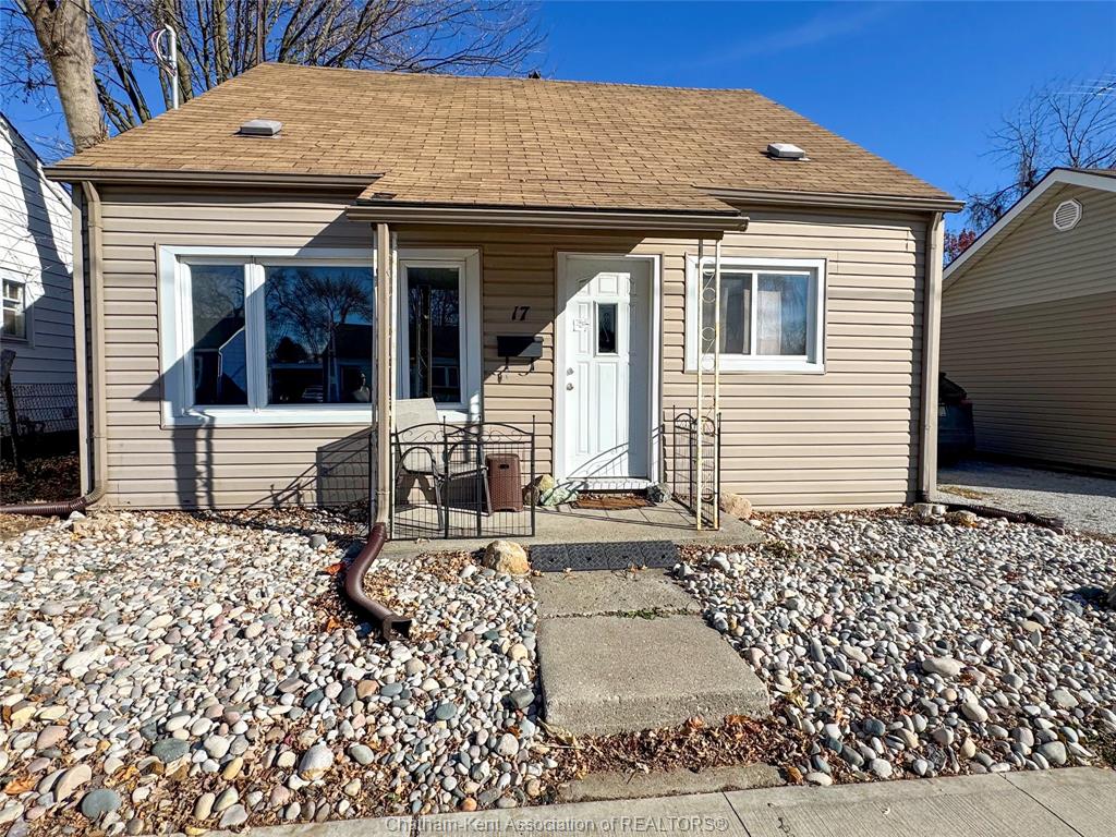 17-mcnaughton-avenue-wallaceburg-ontario-25029215