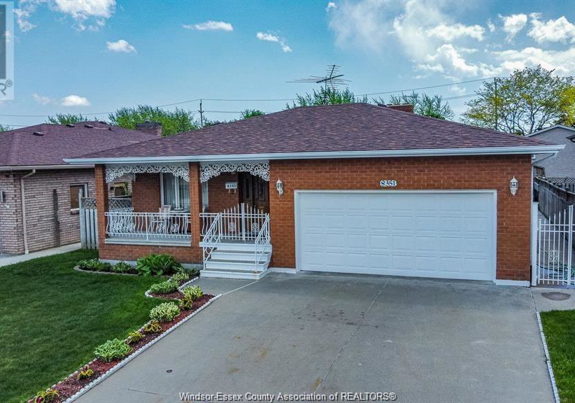 8351-kingston-crescent-windsor-ontario-25030691