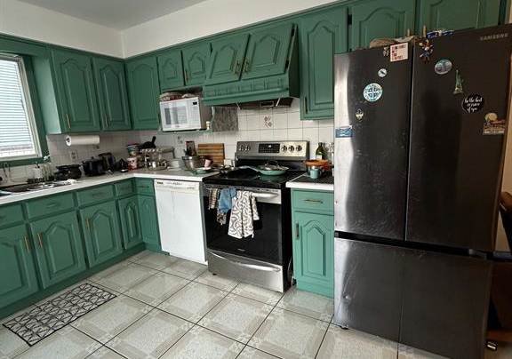 8351-kingston-crescent-windsor-ontario-25030691
