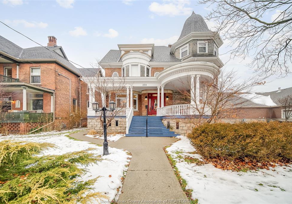 259-wellington-street-west-chatham-ontario-26000207