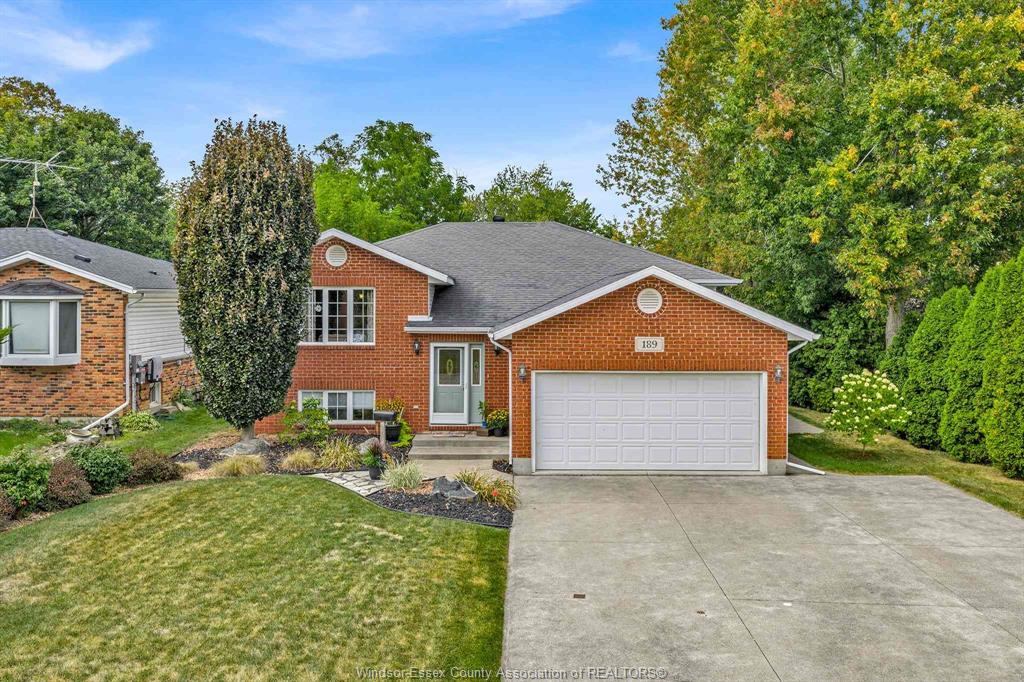 189-woodland-harrow-ontario-26000352