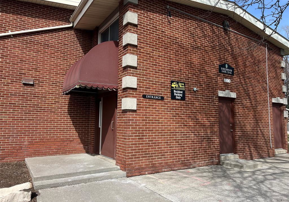 1800-columbia-court-windsor-ontario-26000419
