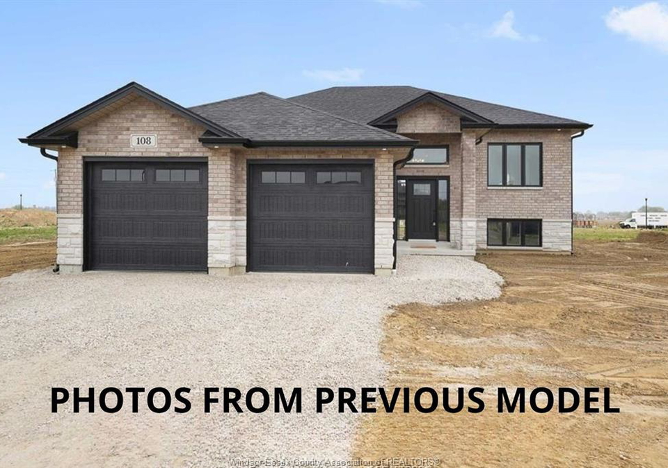 4-lantern-lane-chatham-ontario-26000566