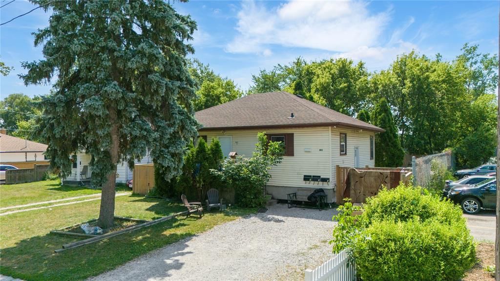 863-devine-street-sarnia-ontario-26000727