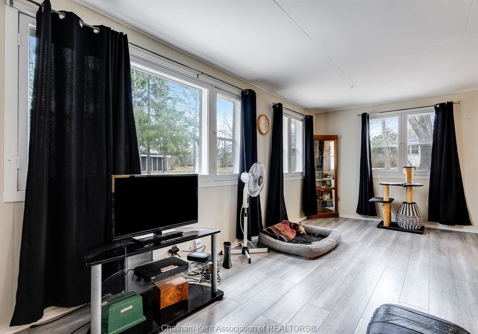 11373-bowman-avenue-rondeau-park-ontario-26000791