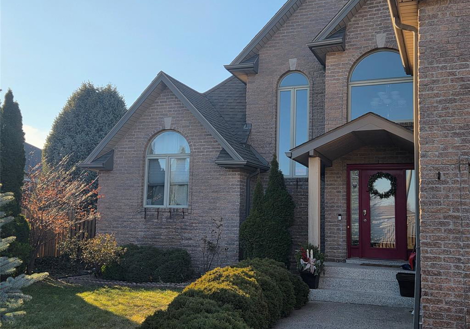 110-sylvano-crescent-lakeshore-ontario-26000872