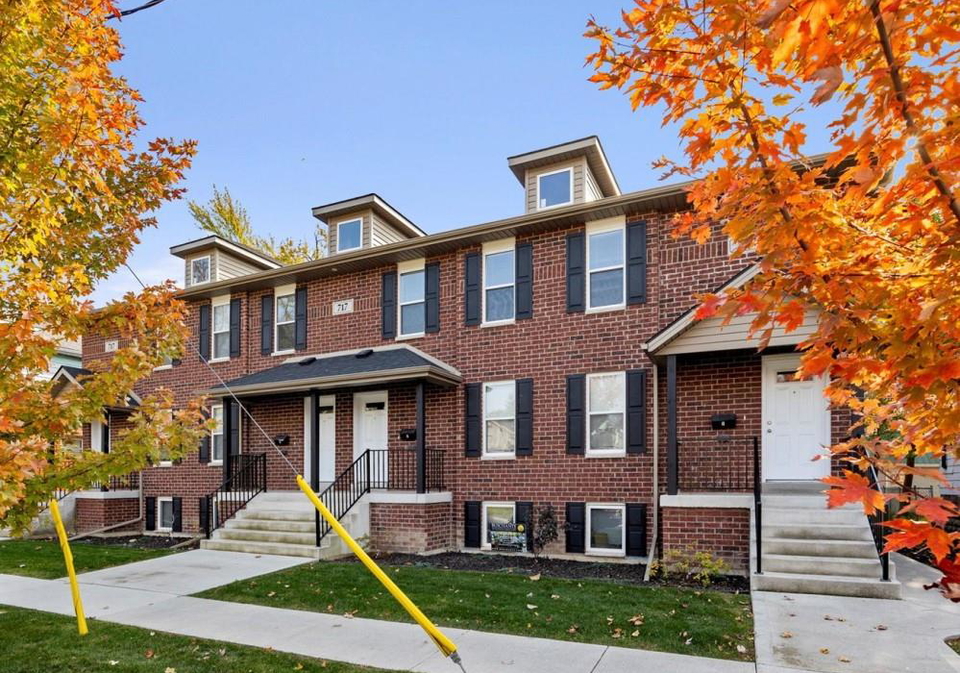 717-st-antoine-windsor-ontario-26001040