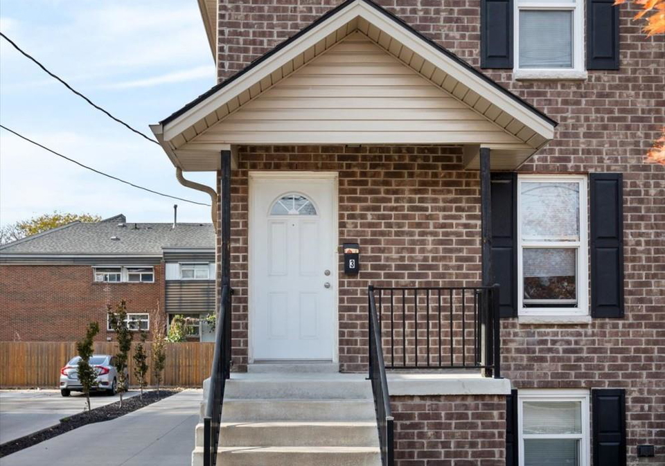 3340-bloomfield-windsor-ontario-26001118